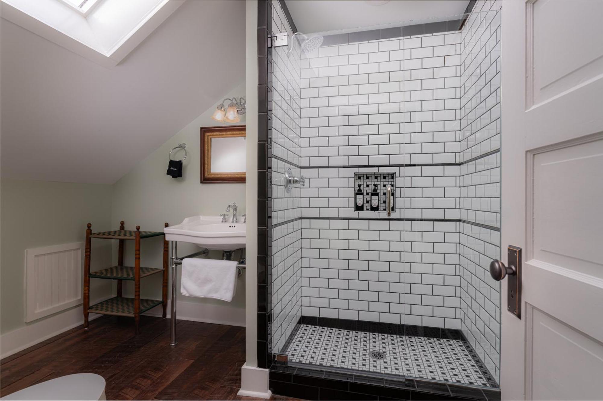 The Nuwray Hotel & Carriage House Burnsville Eksteriør bilde
