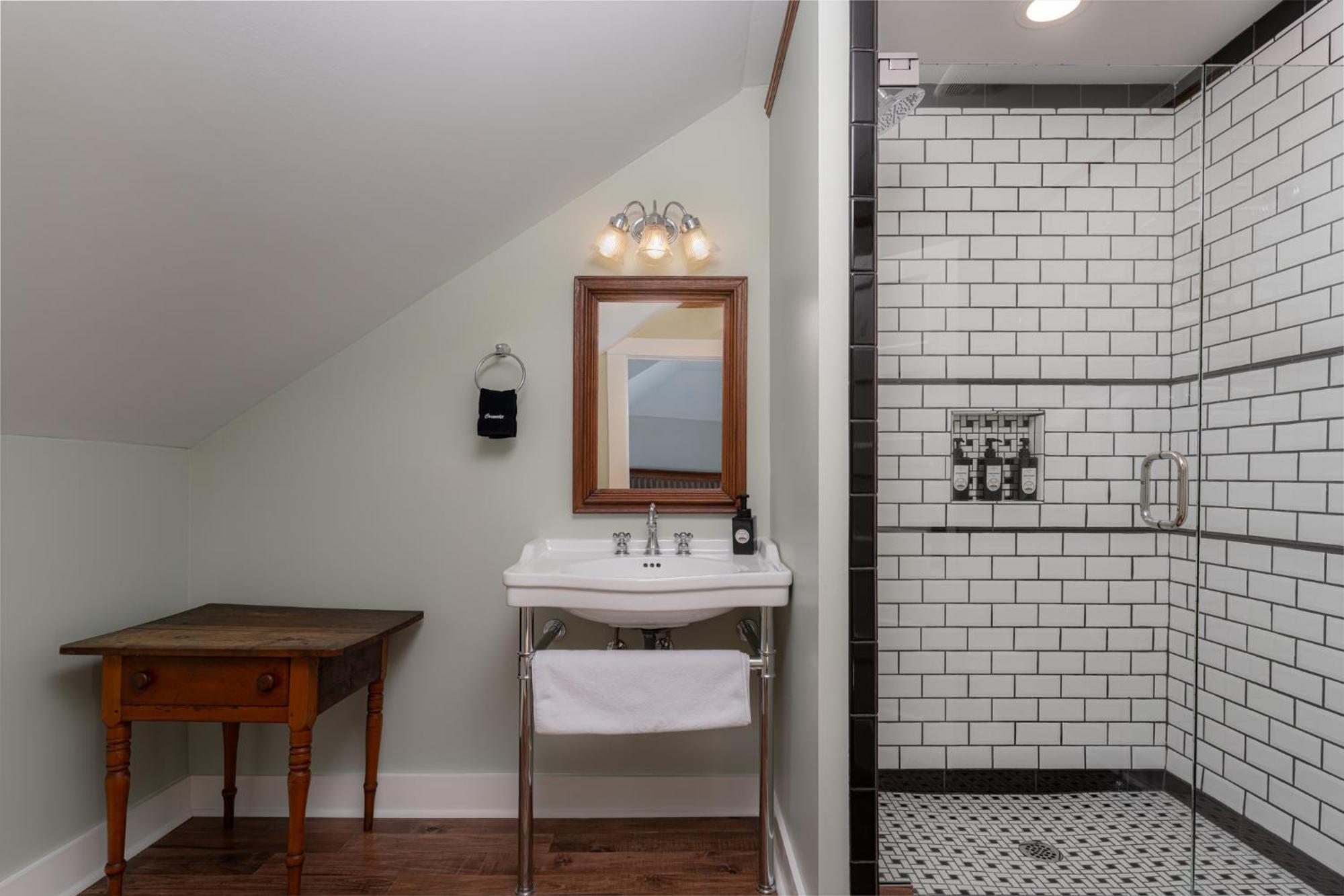 The Nuwray Hotel & Carriage House Burnsville Eksteriør bilde