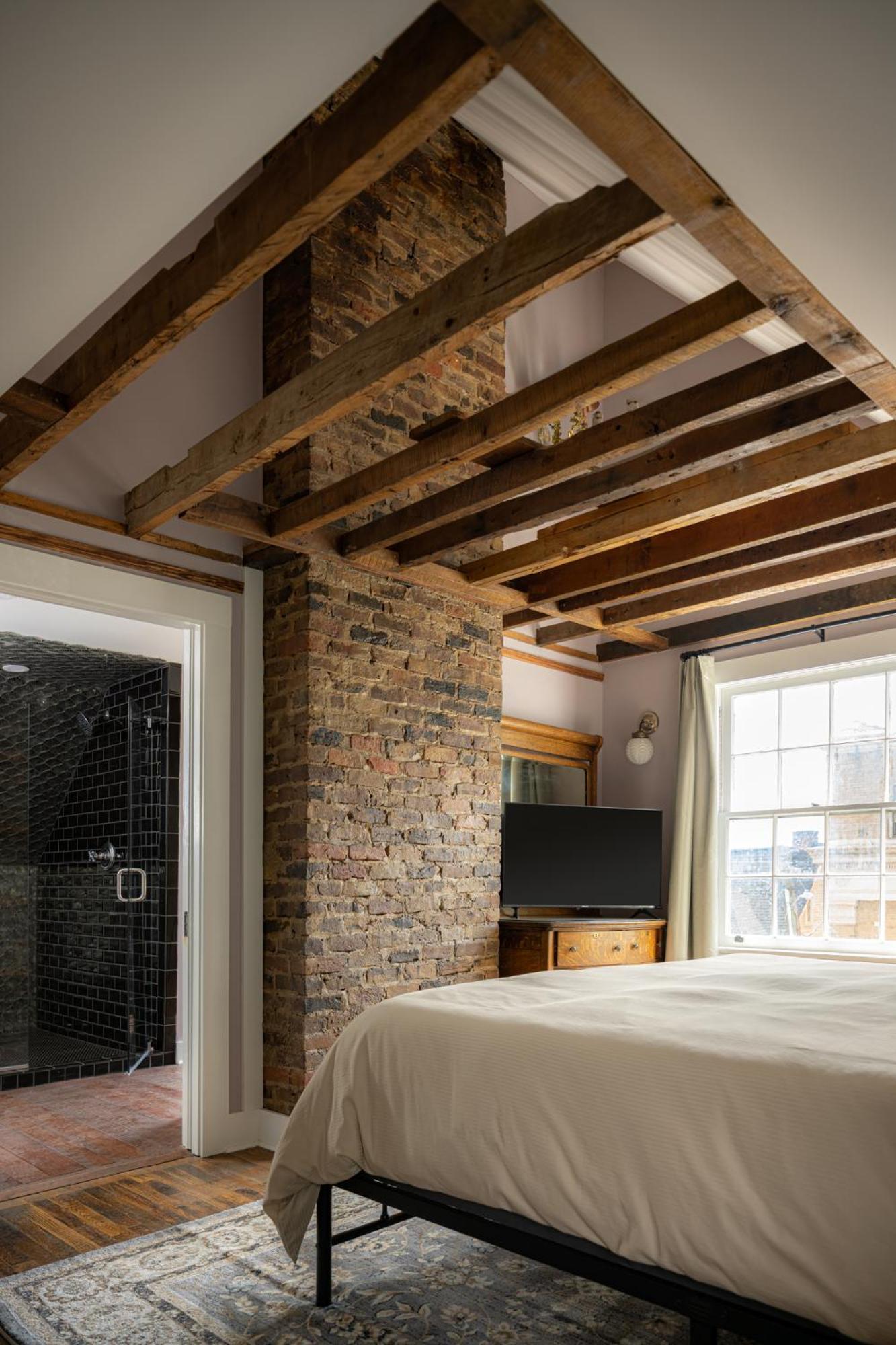 The Nuwray Hotel & Carriage House Burnsville Eksteriør bilde