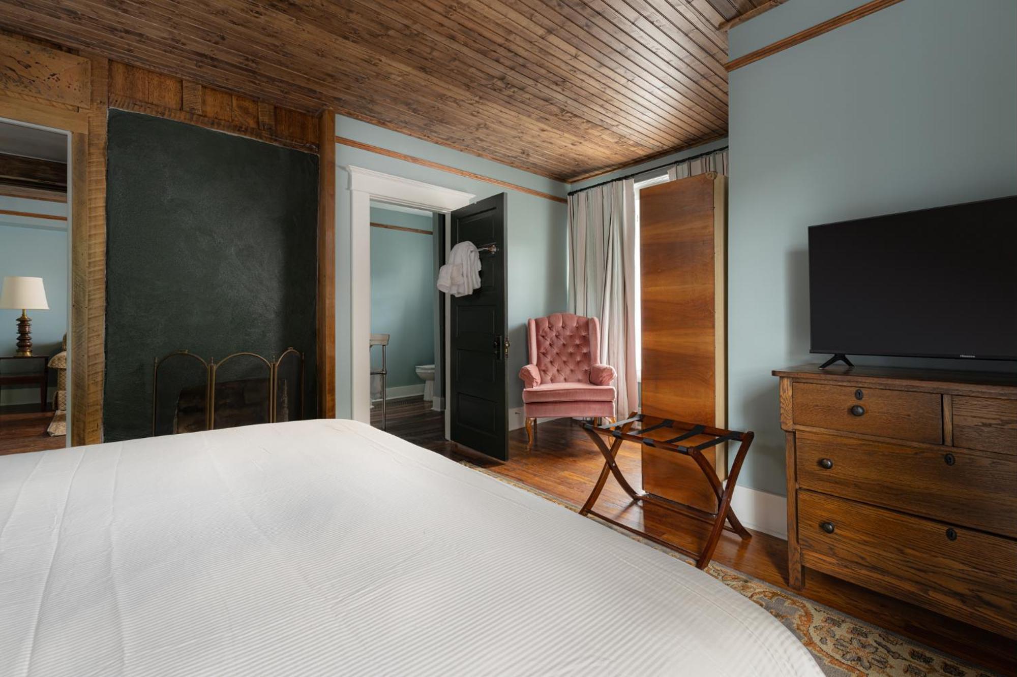 The Nuwray Hotel & Carriage House Burnsville Eksteriør bilde