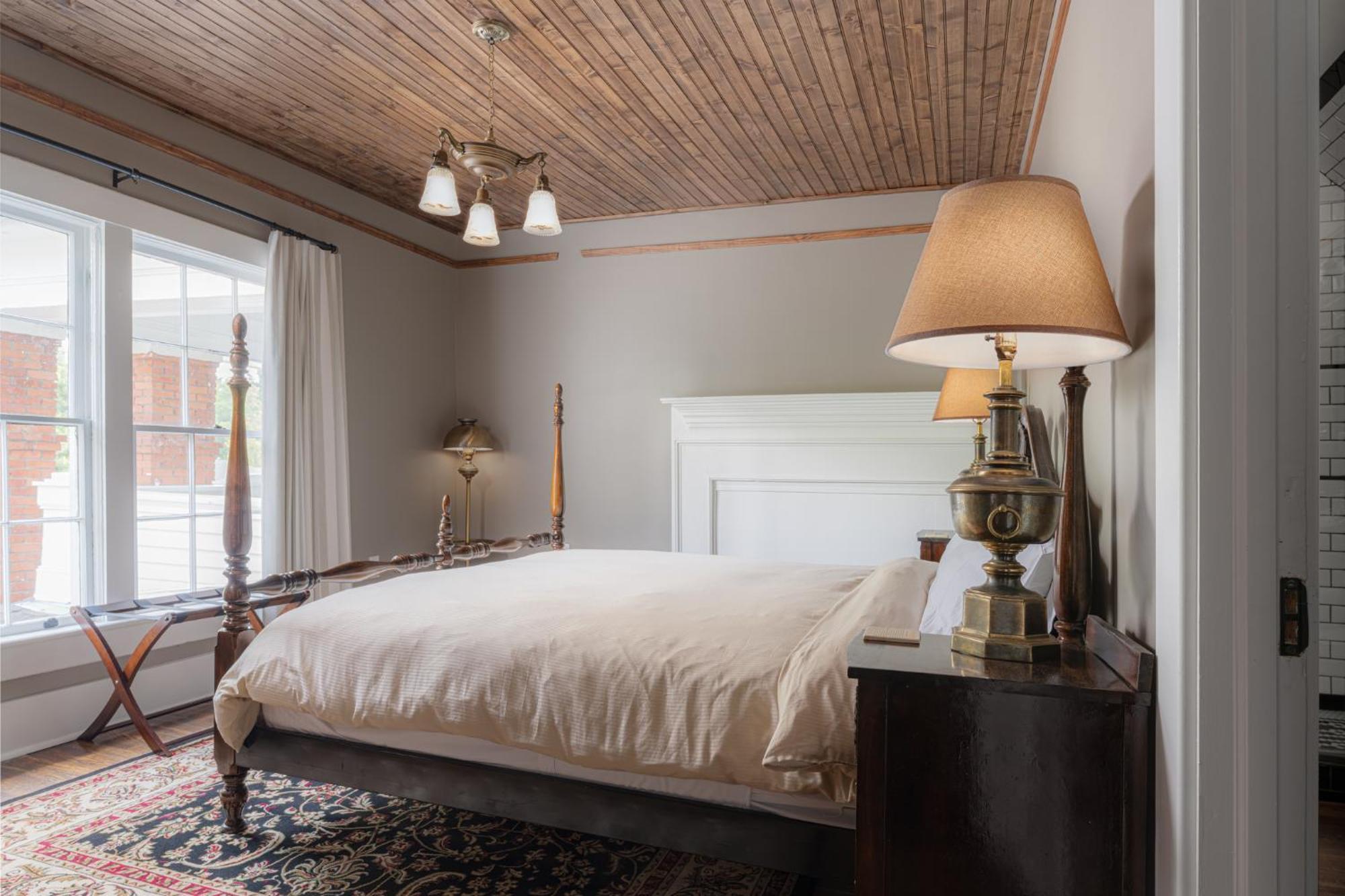 The Nuwray Hotel & Carriage House Burnsville Eksteriør bilde