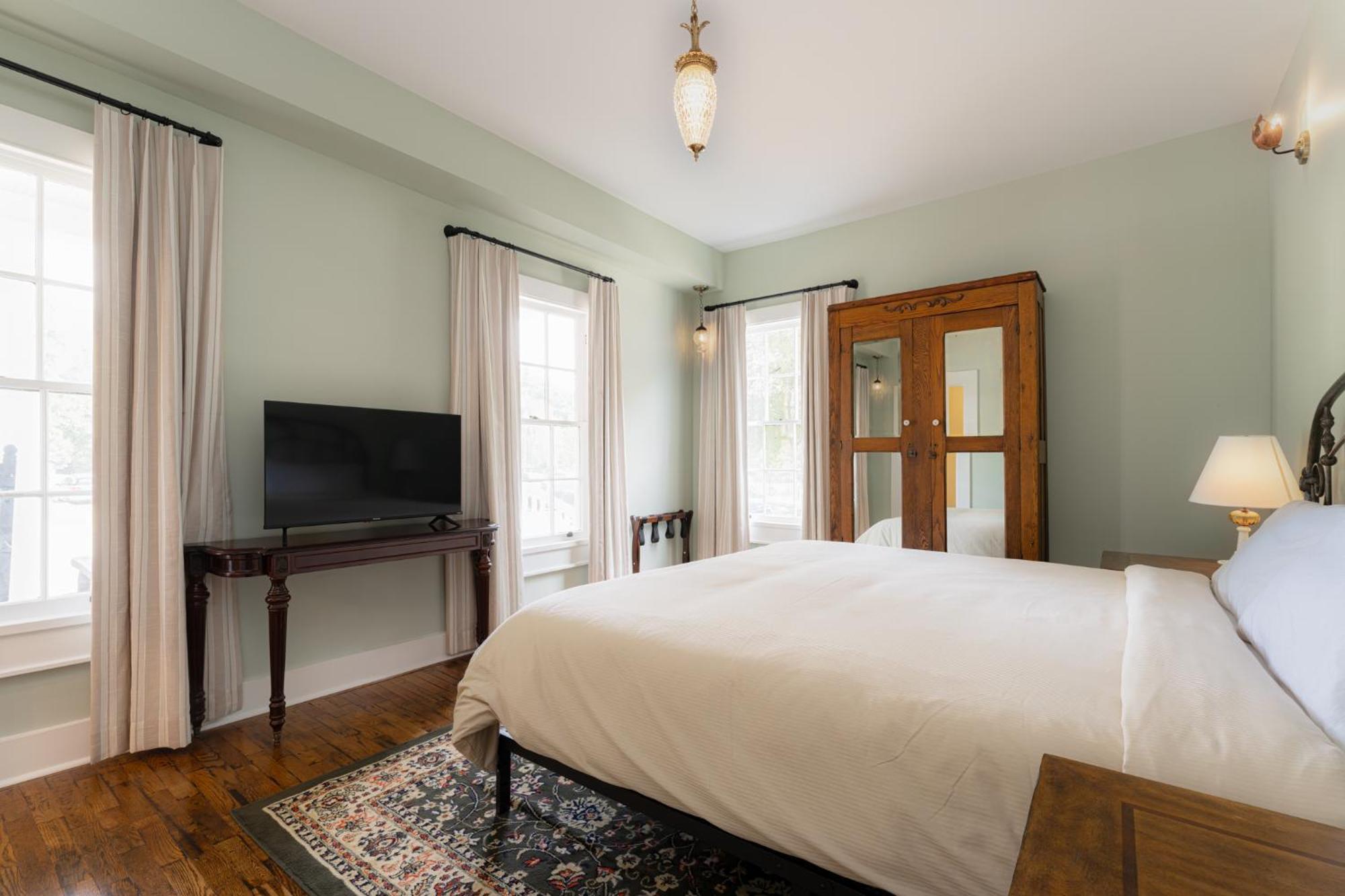 The Nuwray Hotel & Carriage House Burnsville Eksteriør bilde